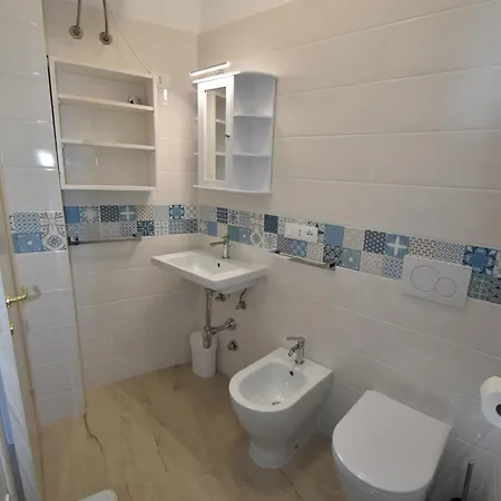 Trilocale Anfora - Zona Mare Con Spazio Esterno, Clima, Posto Auto *