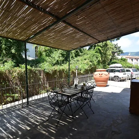 Trilocale Anfora - Zona Mare Con Spazio Esterno, Clima, Posto Auto *